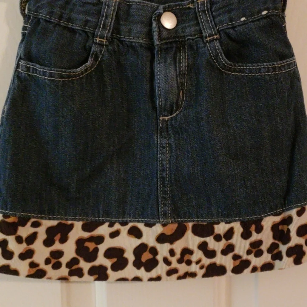Hp🌻gymboree Denim skirt with Leopard hem
